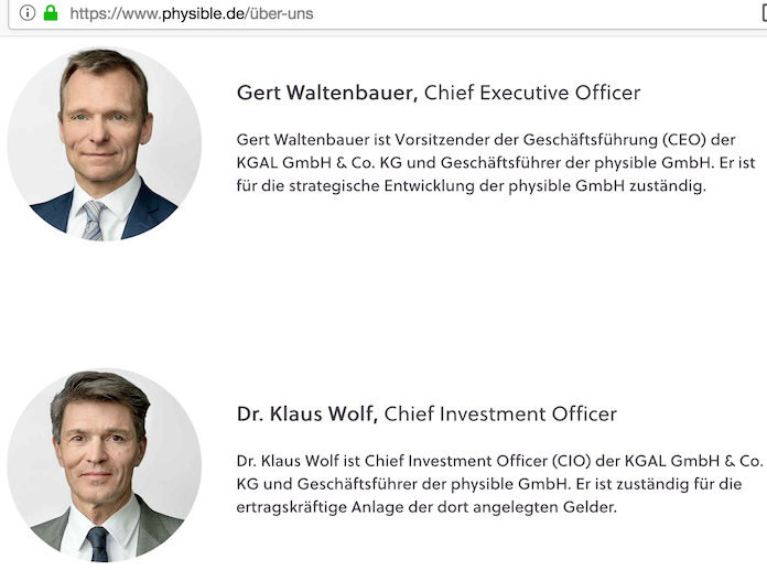 Warum braucht die KGAL pötzlich wieder die Privatanleger nach 22,7 Milliarden Euro Investitionen vornehmlich für Institutionelle? Letztere erleiden gerade mit dem Immobilieninvestment PropertyClass Österreich 6 hohe Verluste mit der KGAL GmbH & Co. KG aus Grünwald bei München, die von Strategie-Boss und Mitgesellschafter Gert Waltenbauer (54) aus München und Investment-Chef Dr. Klaus Wolf (54) aus Starnberg geleitet wird © Pressefoto KGAL / Ausriss aus physible.de Warum braucht die KGAL pötzlich wieder die Privatanleger nach 22,7 Milliarden Euro Investitionen vornehmlich für Institutionelle? Letztere erleiden gerade mit dem Immobilieninvestment PropertyClass Österreich 6 hohe Verluste mit der KGAL GmbH & Co. KG aus Grünwald bei München, die von Strategie-Boss und Mitgesellschafter Gert Waltenbauer (54) aus München und Investment-Chef Dr. Klaus Wolf (54) aus Starnberg geleitet wird © Pressefoto KGAL / Ausriss aus physible.de