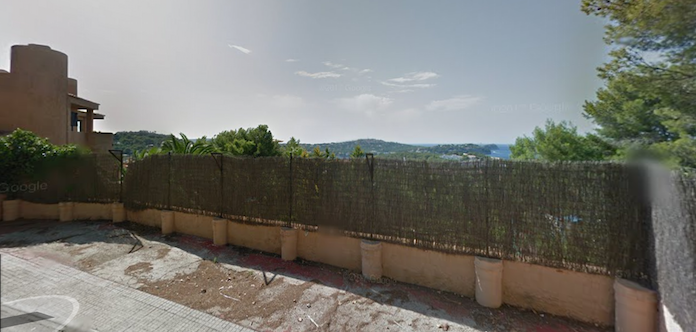 Bauadresse: 71 Carrer de la Bella Vista in Costa de la Calma auf Mallorca © Google Streetview September 2012