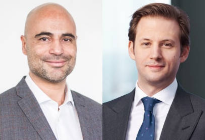 CO-CEO Thierry Beaudemaoulin (50, links) aus Bordeaux in Frankreich und CO-CEO Maximilian Rienecker ...mehrCO-CEO Thierry Beaudemaoulin (50, links) aus Bordeaux in Frankreich und CO-CEO Maximilian Rienecker (36) leiten das S-DAX-Wohnungsunternehmen ADLER Group S.A. und haben in einer zweiten Stellungnahme am 8. Oktober 2021 angekündigt, externe Wirtschaftsprüfer einzuschalten © Adler Real Estate Group