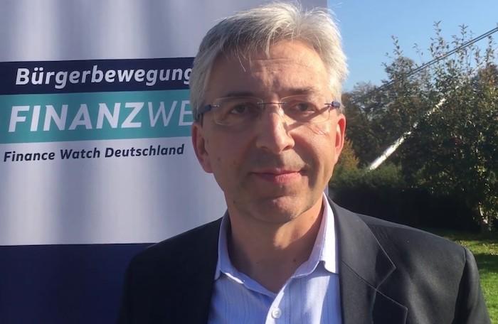 Der bayerische InvestmentChecker Stefan Loipfinger aus Rosenheim zählt zu den Gründern der Bürgerbewegung Finanzwende aus Berlin © Youtube.com/Finanzwende2018