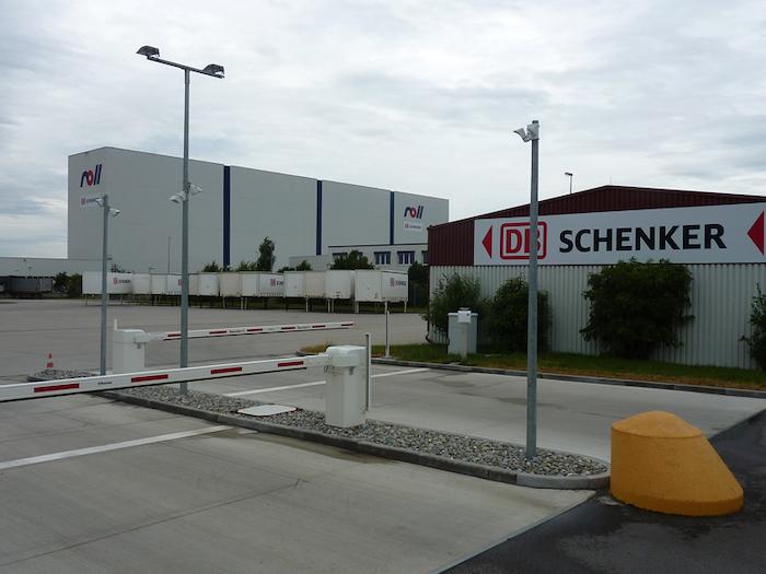 Bei DB Schenker in Crailsheim in Baden-Württemberg lagert das Bundesgesundheitsministerium die nun abgelaufenen Corona-Masken © Werbefoto Hacker AG