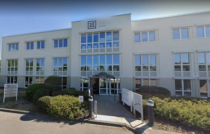 Credit Enhancement mit der Verbriefungszweckgesellschaft Securo Pro Lux SA am Niederlassungs-Sitz der Frankfurter Hauck Aufhäuser Lampe Privatbank AG: 1c Rue Gabriel Lippmann in Munsbach im Großherzogtum Luxemburg © google street view August 2022